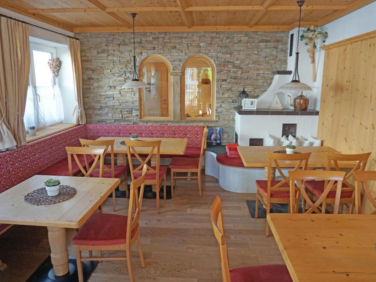 Apartamento Ladis-1 By Interhome